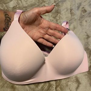 COPY - Victoria Secret T-Shirt Bra
